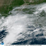 Mid-South enjoys mild weather with temperatures in the mid-70s A beautiful day continues across the Mid-South with temperatures in the mid 70s