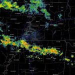 Scattered showers and isolated thunderstorms move through Mid-South Scattered showers with isolated thunderstorms continue to move across portions of the Mid-South this